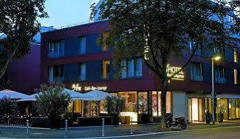 Hôtel Am Stadtgarten à Fribourg im Breisgau Extérieur photo